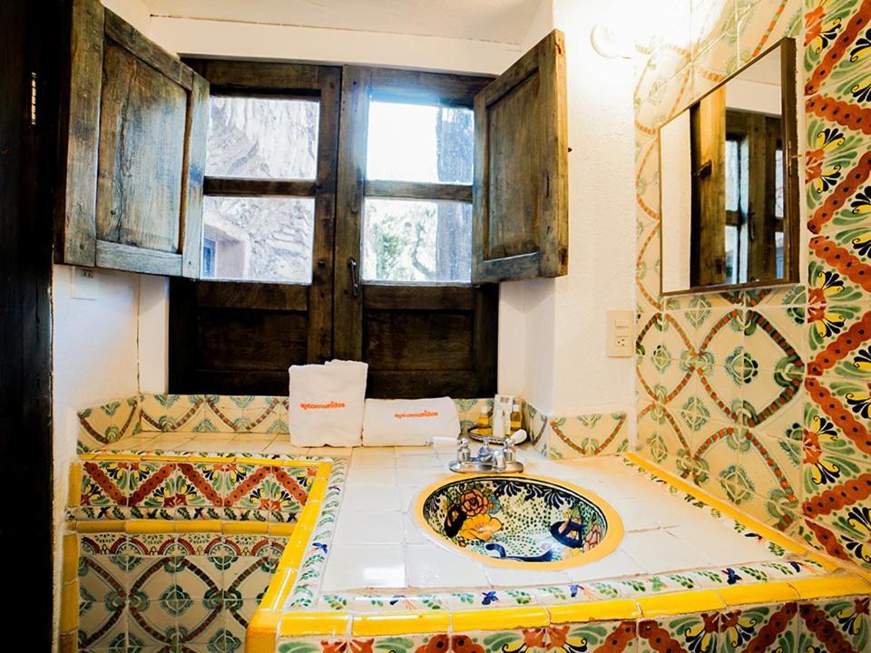 Casa De Los Espiritus Alegres By Rotamundos غواناخواتو المظهر الخارجي الصورة